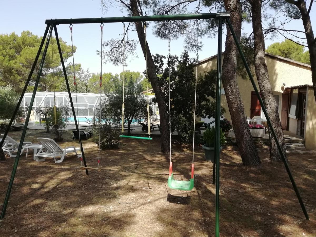 Uchaux Studio Meuble Independant Chez L'Habitant מראה חיצוני תמונה